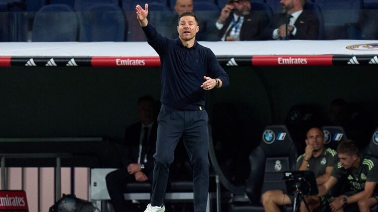 Xabi Alonso centro del campo