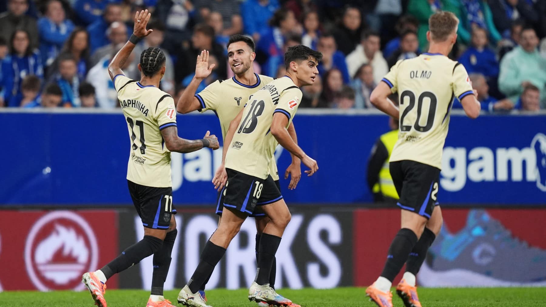 Eric García celebra su gol en el Oviedo - Barcelona.