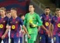 Los jugadores del Barça, tras el partido ante la Real Sociedad.
