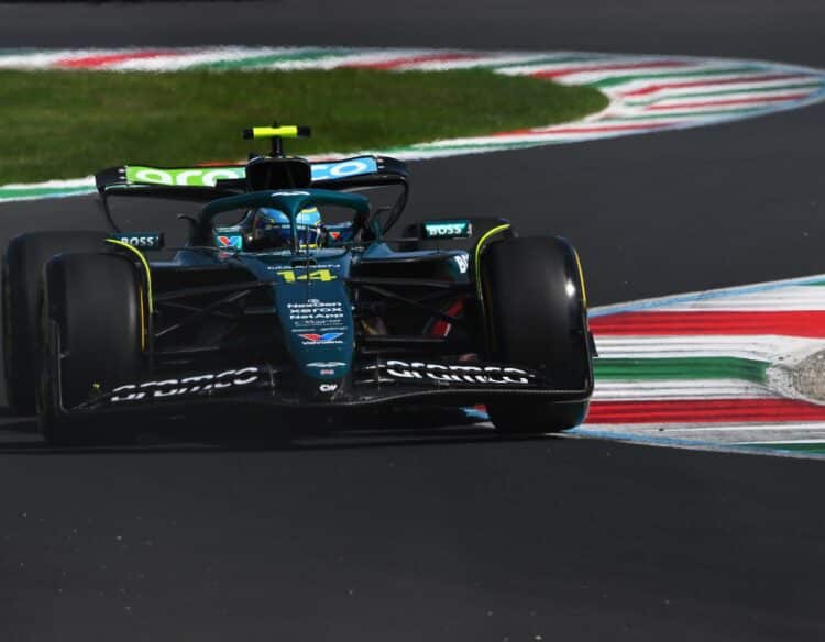 Fernando Alonso suspensión Aston Martin Monza