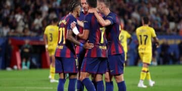 Ferran Torres y Lewandowski, celebrando un gol del Barça