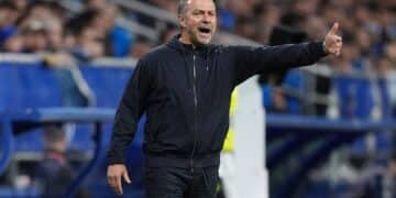 Hansi Flick, en el Oviedo - Barcelona.