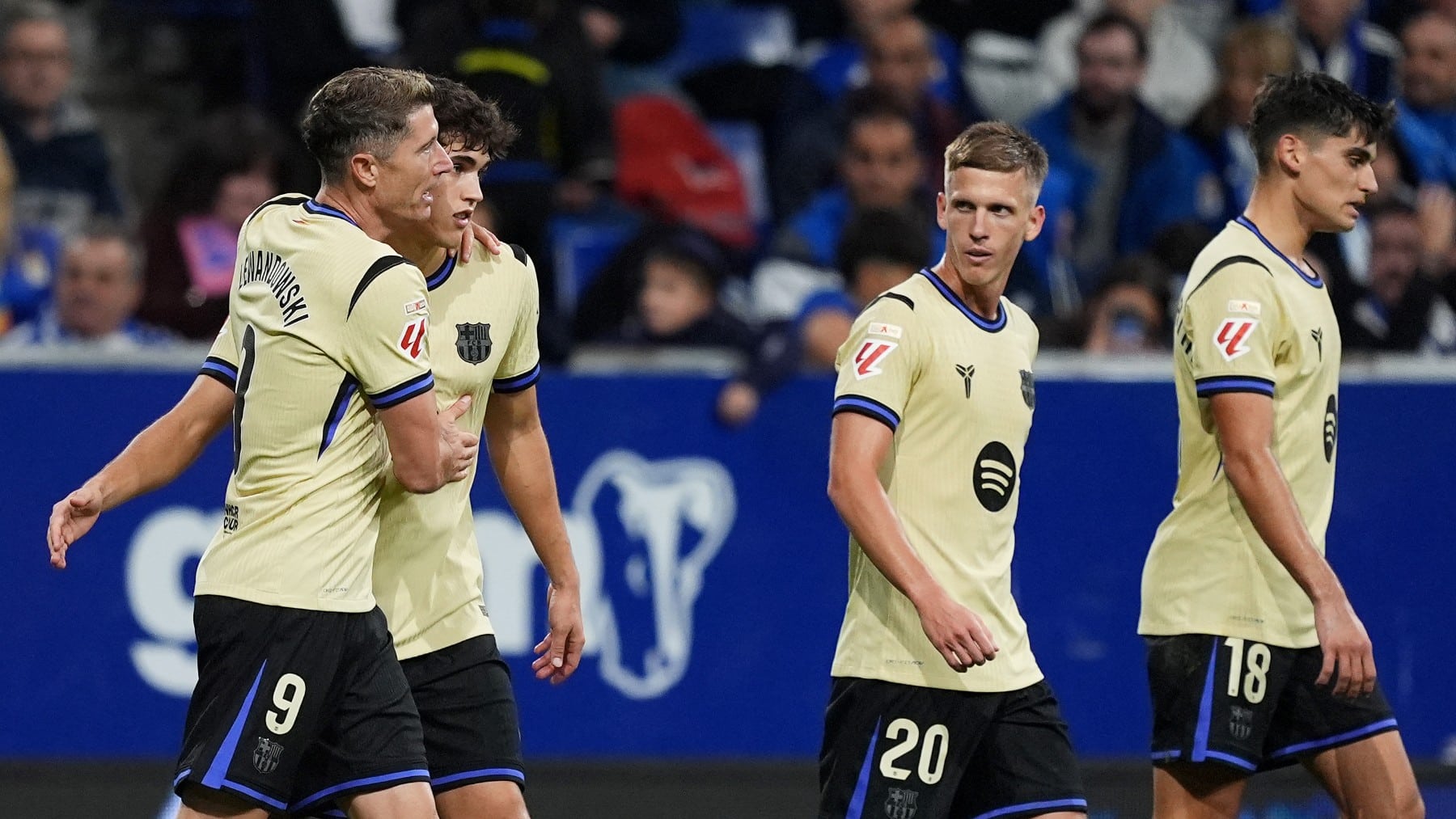 Lewandowski celebra su gol en el Oviedo - Barcelona.