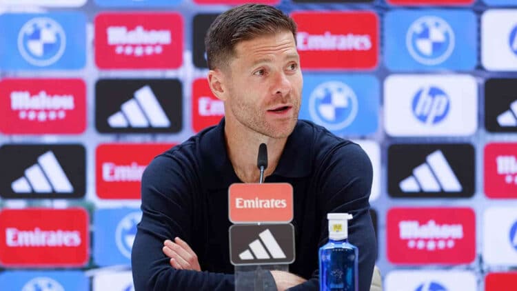 Xabi Alonso Real Madrid Barcelona Clásico