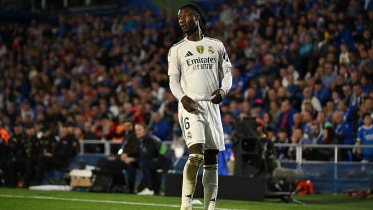 Camavinga lateral izquierdo