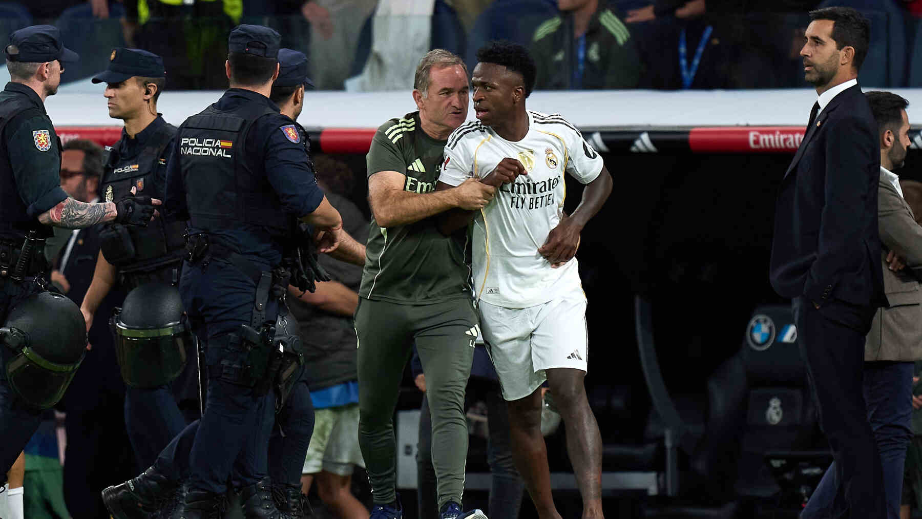 Vinicius Xabi Alonso Real Madrid