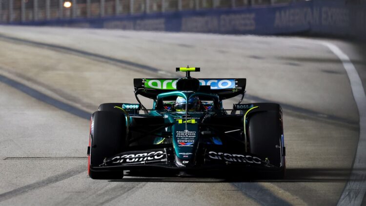 Alonso pelear grande Singapur