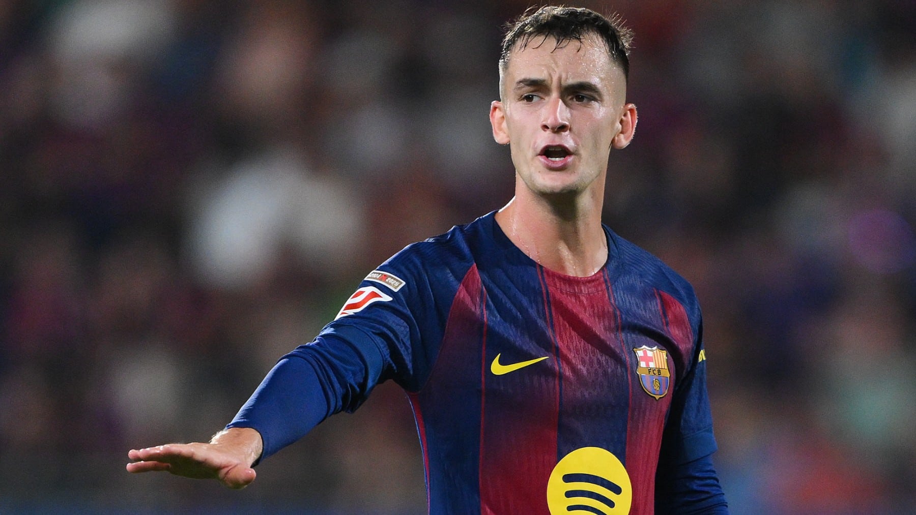 Marc Casadó, en un partido con el Barcelona.