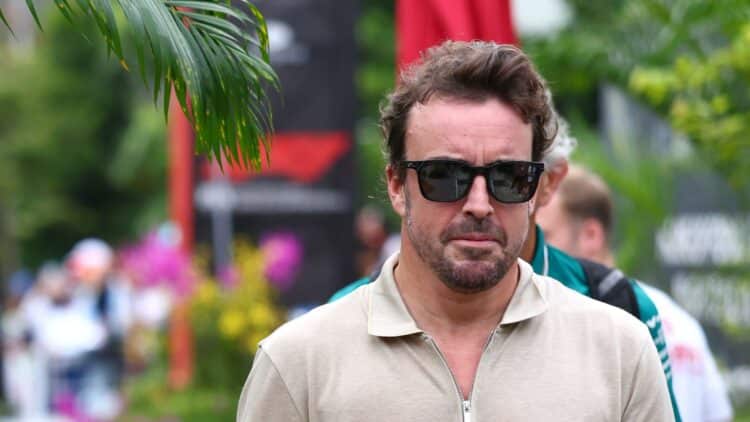 Fernando Alonso Gran Premio Singapur Aston Martin