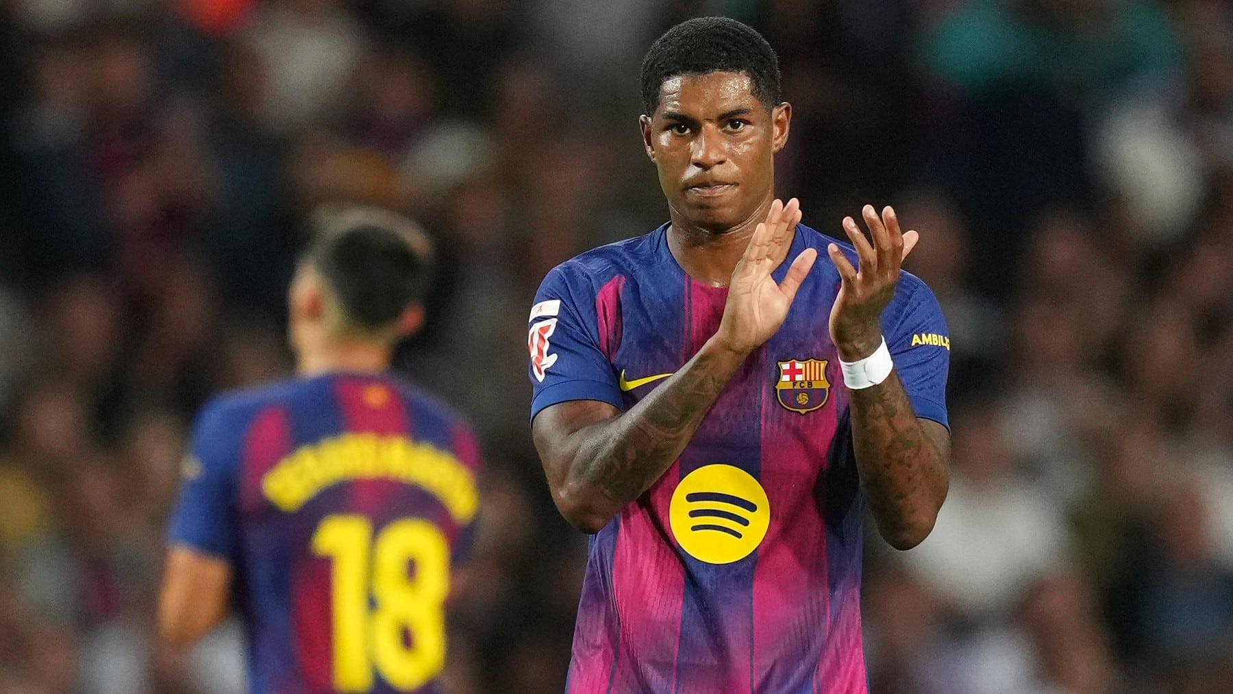 Rashford, durante un partido con el Barcelona.
