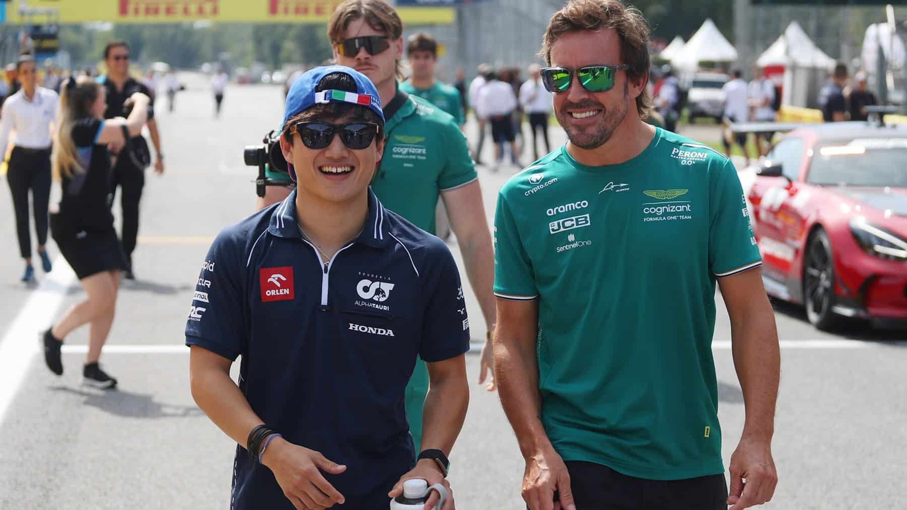 tsunoda fernando alonso aston martin Honda