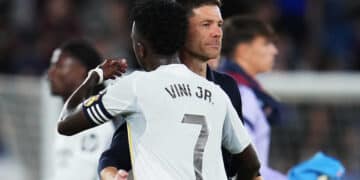 real madrid xabi alonso vinicius renovación