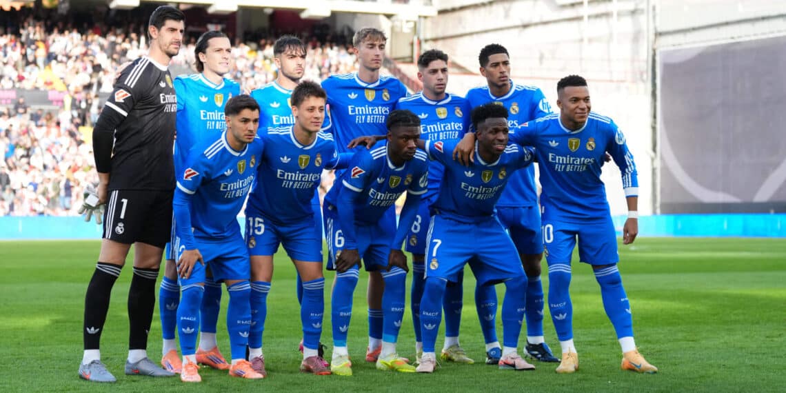 Real Madrid plantilla vestuario once alineación oficial elche