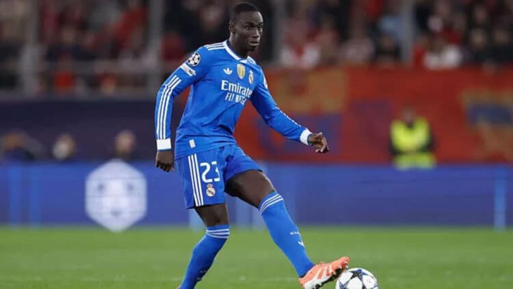 Ferland Mendy con el Real Madrid ante Olympiacos