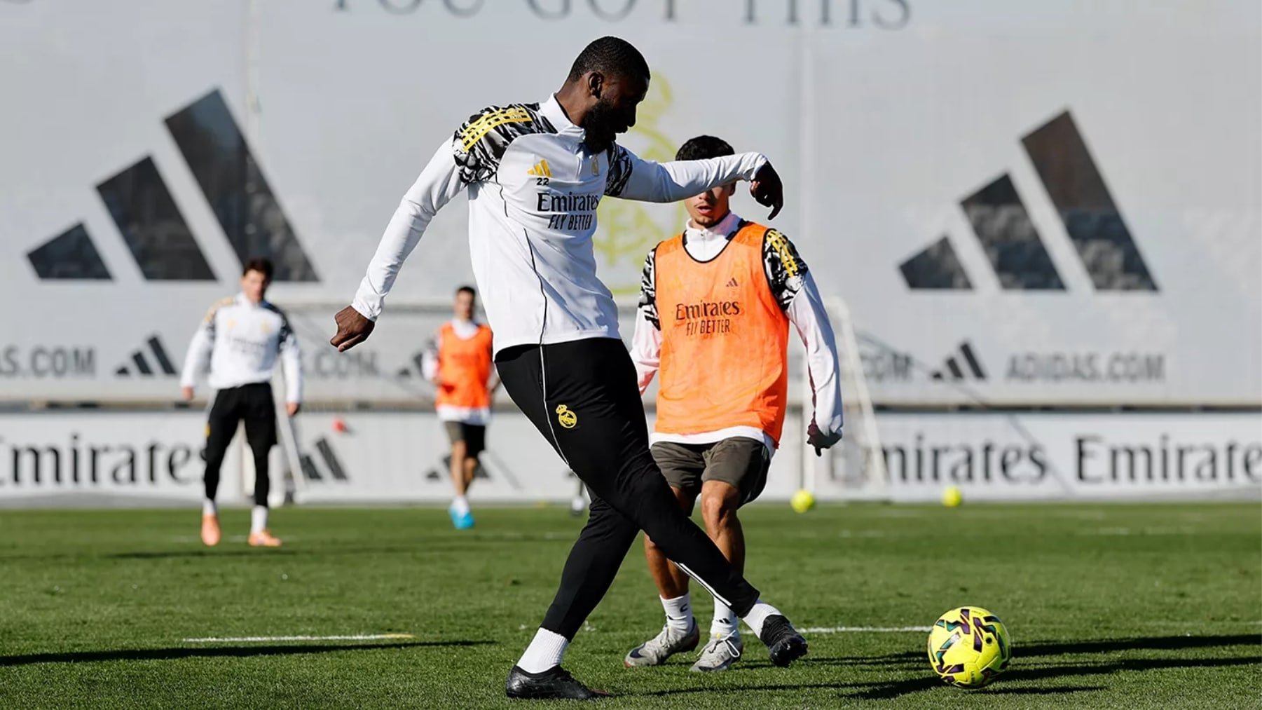 Real Madrid entrenamiento Girona