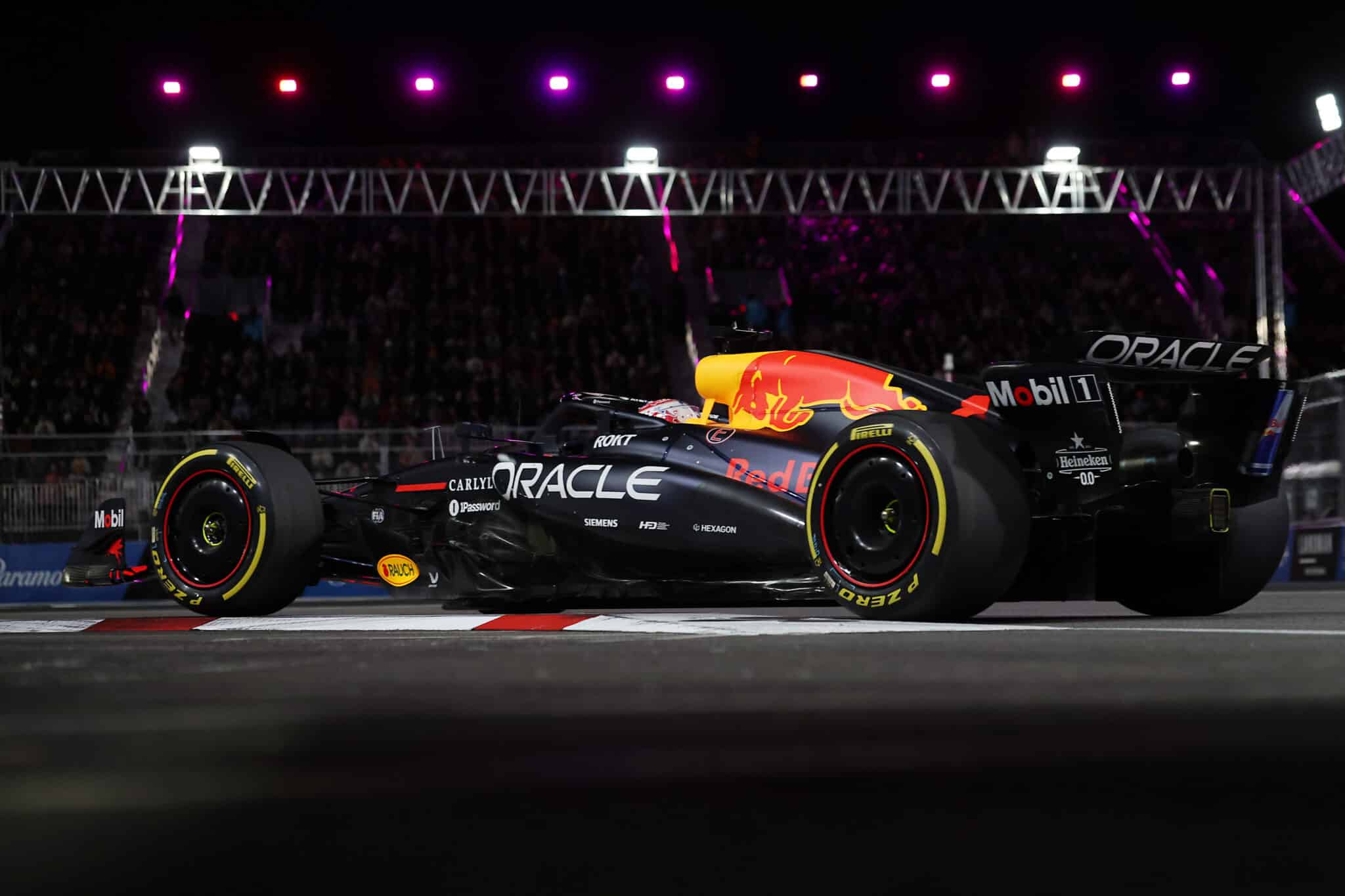 Verstappen gana Las Vegas