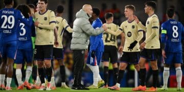 Los jugadores del Barça, tras el partido ante el Chelsea.