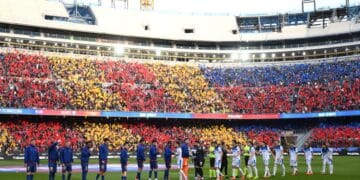 El Camp Nou, antes del Barcelona - Alavés.