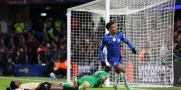 Estevao celebra su gol contra el Barcelona.