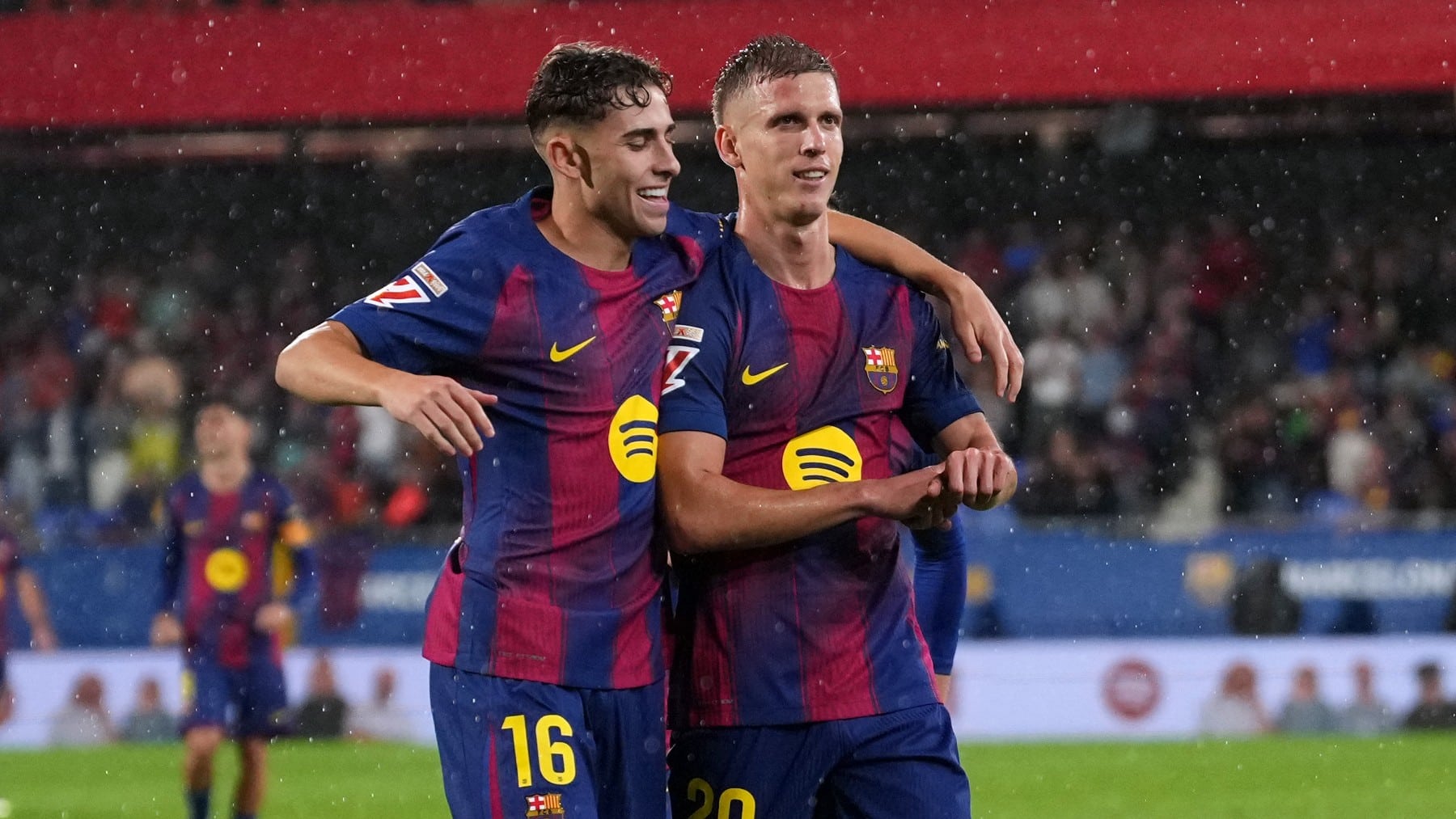 Fermín López y Dani Olmo.