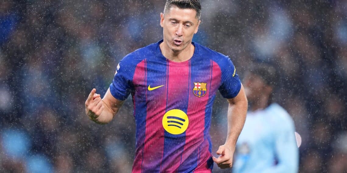 Lewandowski celebra uno de sus goles ante el Celta.