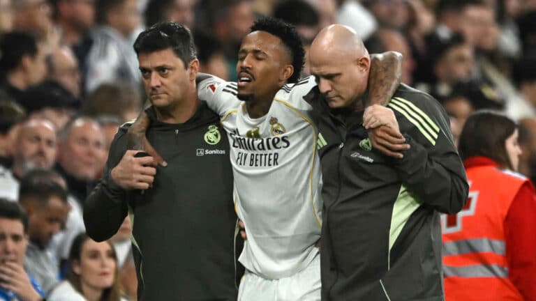 Militão lesionado