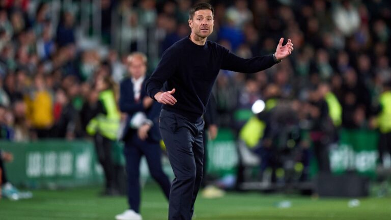 Xabi Alonso Real Madrid Noviembre