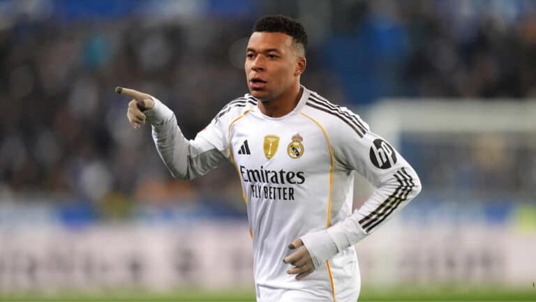 Mbappé va a por Cristiano Ronaldo