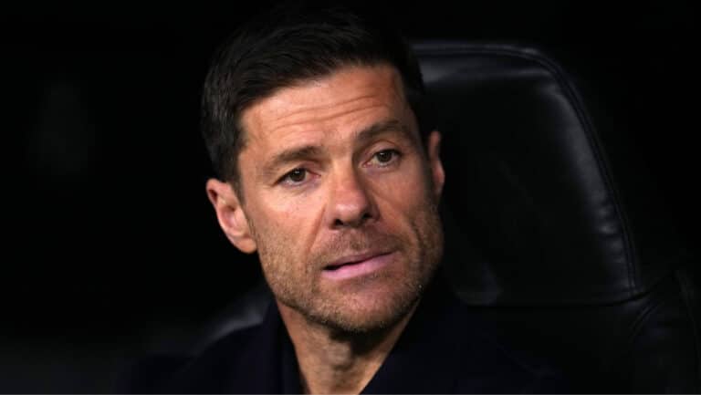 real-madrid-cf-v-manchester-city-xabi-alonso