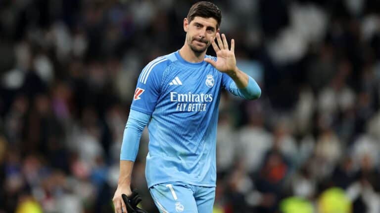 Courtois salvar Betis