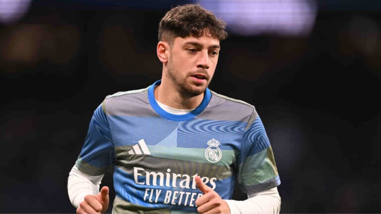 Fede valverde lateral real madrid