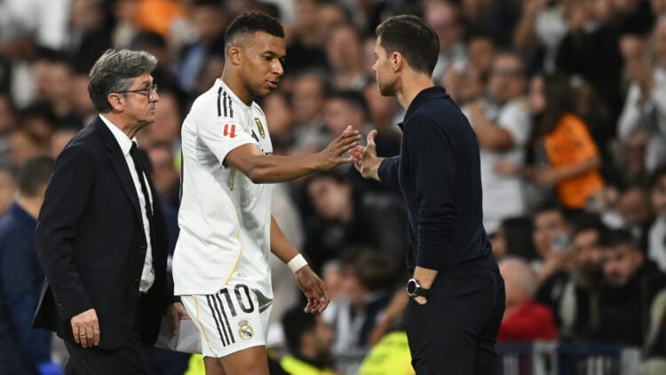 Jugadores real madrid xabi Alonso