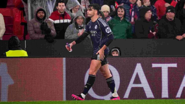 sl-benfica-v-real-madrid-cf-uefa-champions-league-2025-26-league-phase-md8 (2) (1)