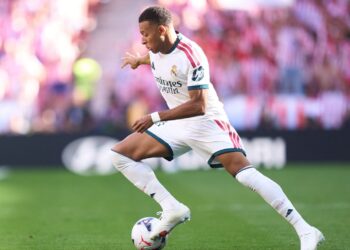 Mbappé banda izquierda Zidane