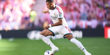 Mbappé banda izquierda Zidane