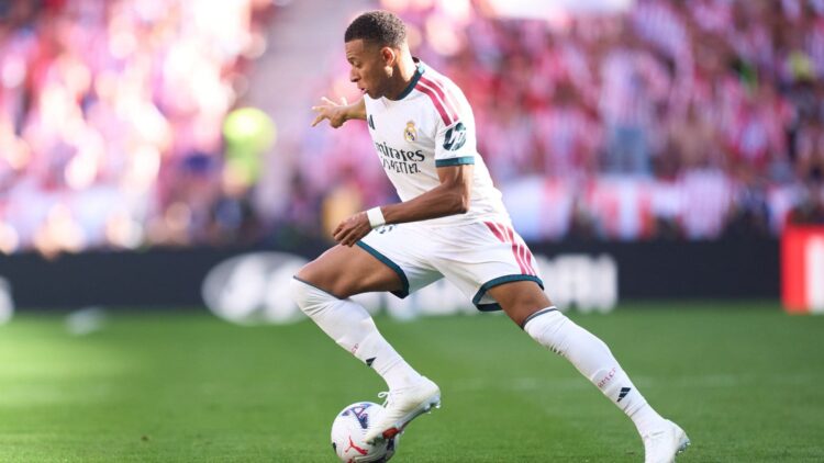 Mbappé banda izquierda Zidane