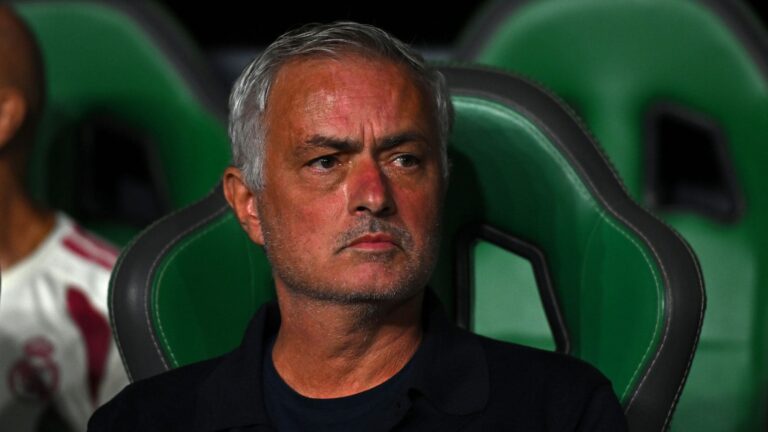 Mourinho defiende Mbappé